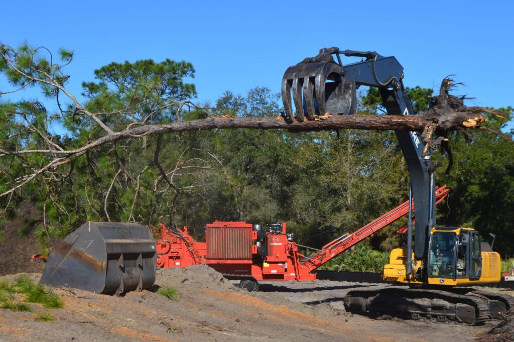 Loxahatchee Land Clearing-Pro Tree Trimming & Removal Team of Loxahatchee