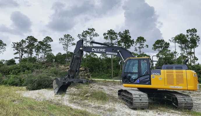 Land-Clearing-Services Pro-Tree-Trimming-Removal-Team-of- Loxahatchee